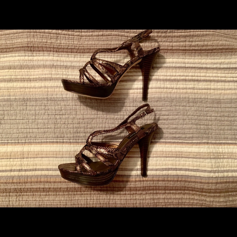 WHBM Heels